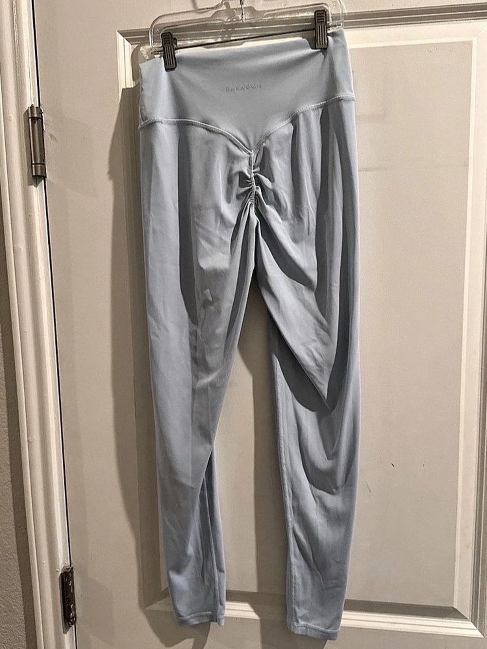 Paragon Ruched Athletic Leggings in Blue Like New